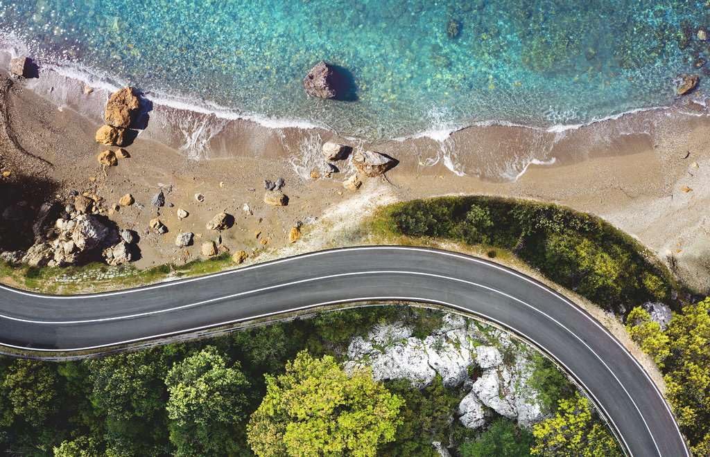 Ravensburger Puzzle Moment: Beach Road 200 Piece Jigsaw Puzzle For Adults - 13306 - Handcrafted Tooling, Made In Germany, Every Piece Fits Together Perfectly