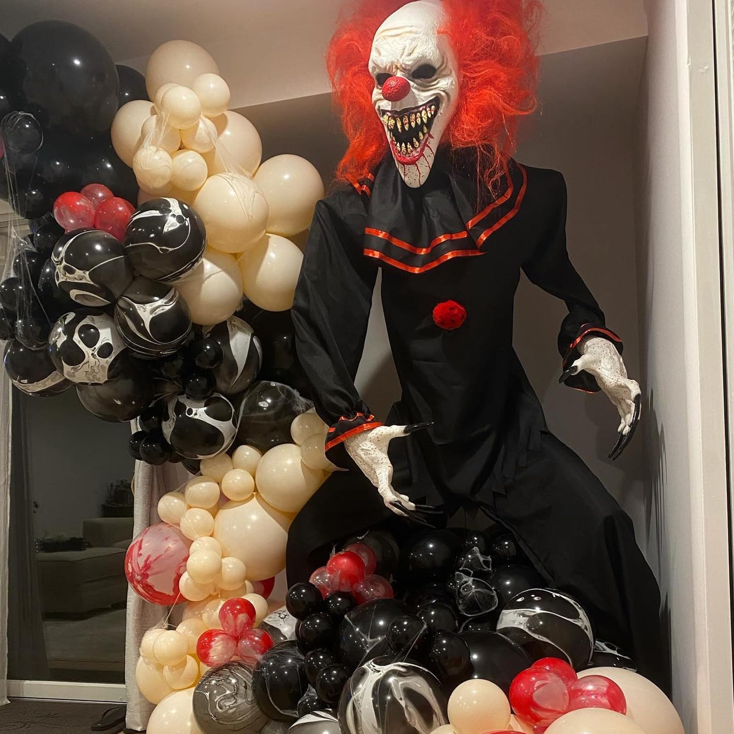 Felice Arts Blood Splatter Balloon Arch Garland Kit White Red Black Balloons for Vampire Haunted House Horror Themed Escape Room