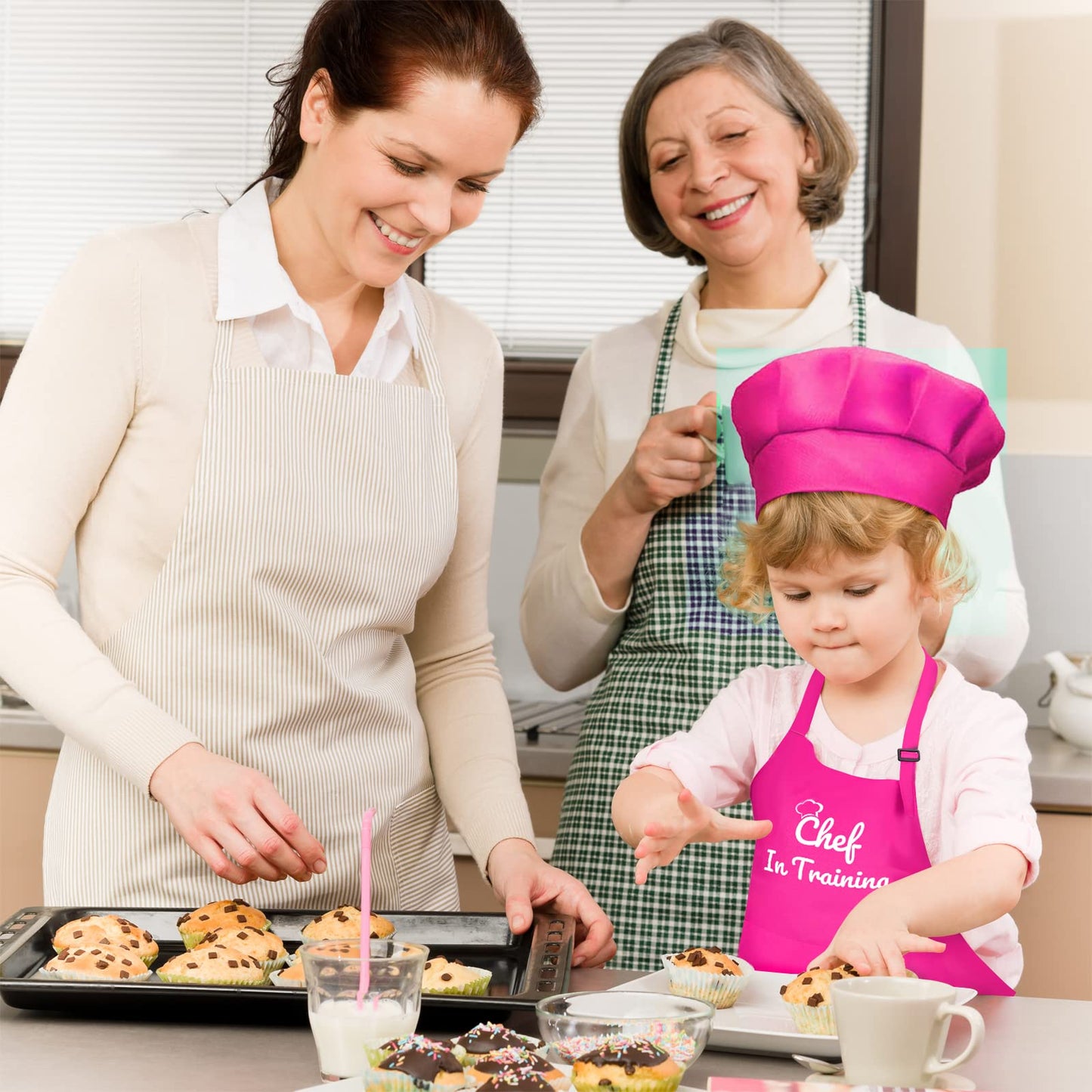 Kids Apron and Chef Hat Set, Chef in Training Funny Child Apron with 2 Pockets Children Adjustable for Boys Girl's Kitchen Cooki