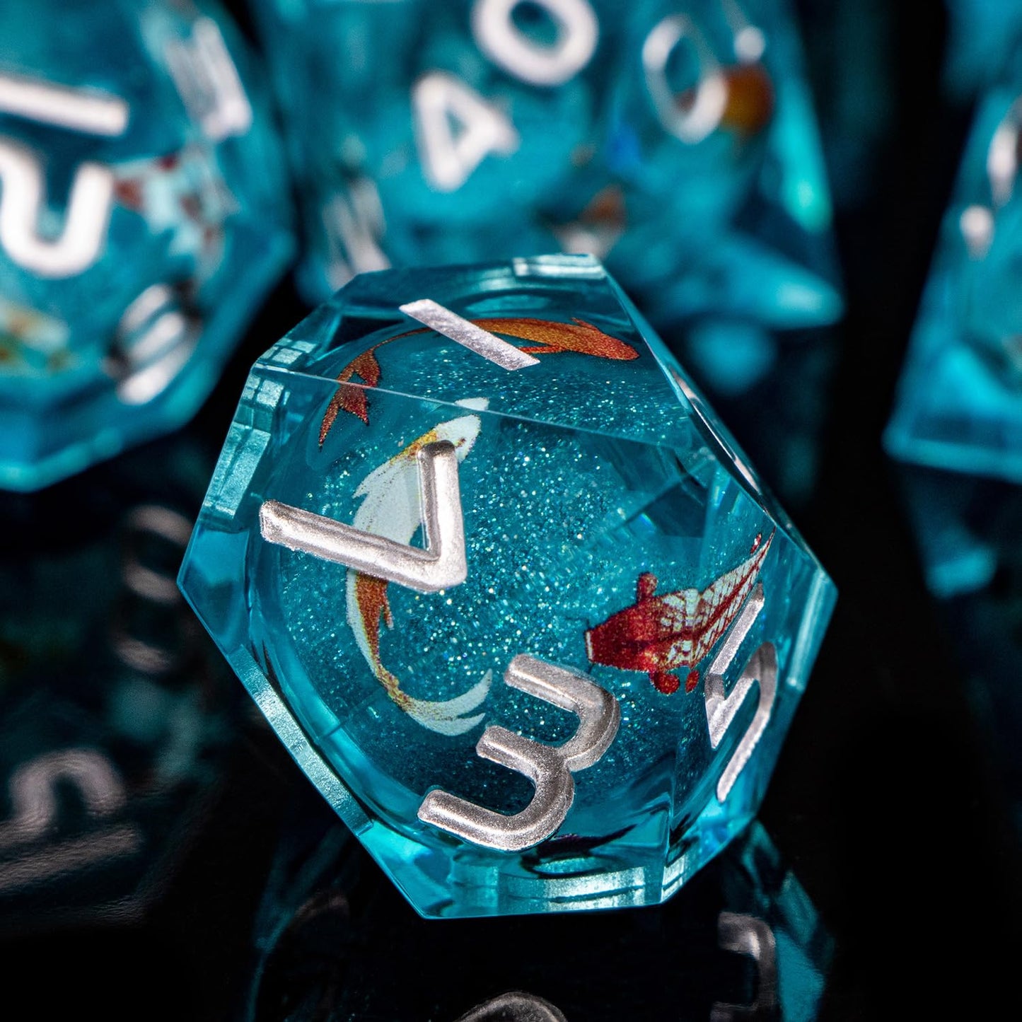 ARUOHHA Liquid Core DND Dice Set, 7pcs Resin Sharp Edged Dice for Dungeons and Dragons, Handmade RPG Dice, Koi Fish Ocean Themed