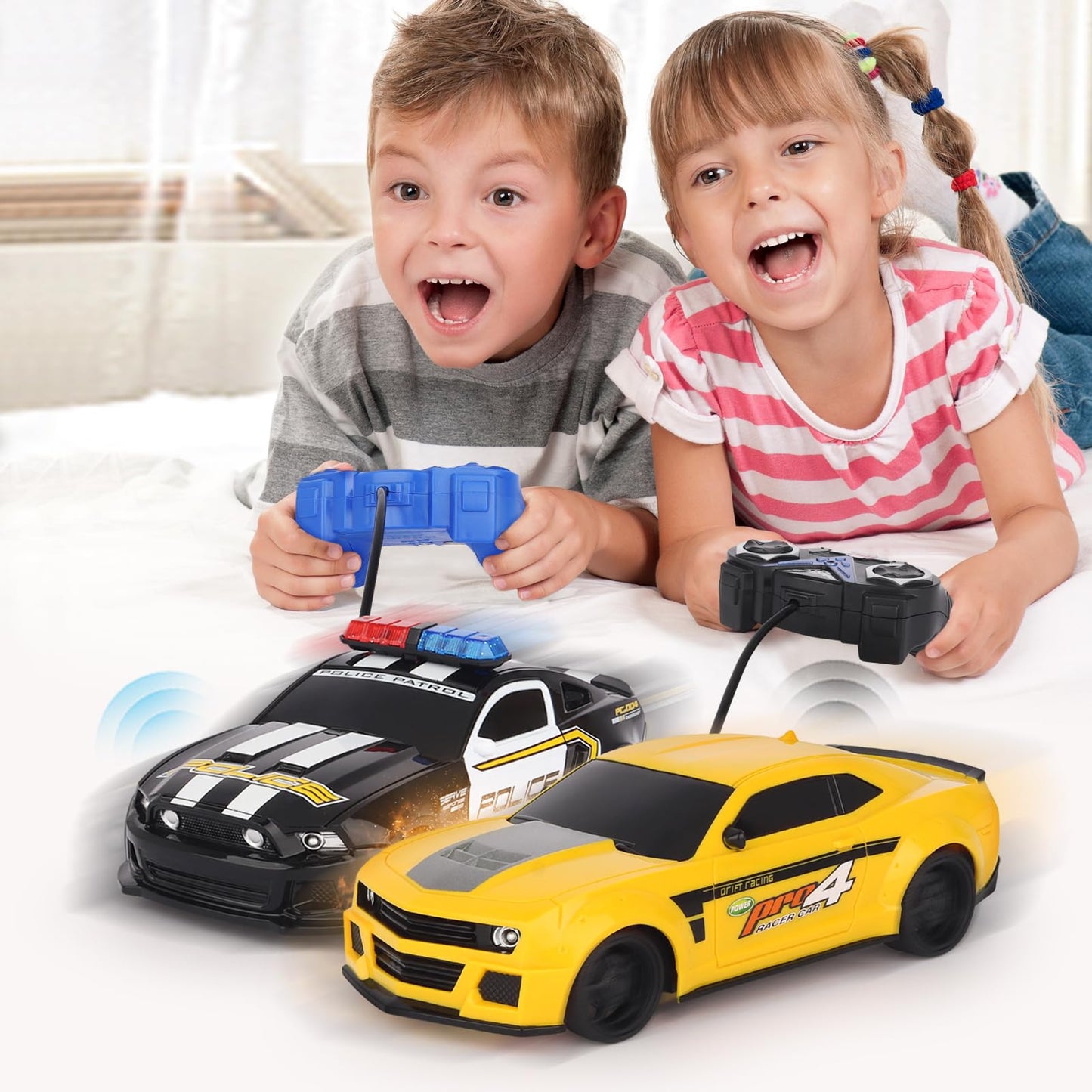 Haktoys Amazing Set of Two RC Toy Vehicles: Remote Control Police Chase Set with Police Car and Sports Car - Simultaneous Action