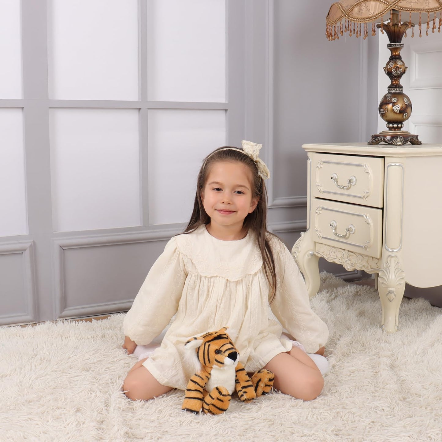 Apricot Lamb Toys Plush Classic Tiger Stuffed Animal Soft Cuddly Perfect For Child (Yellow Tiger, 8 Inches)