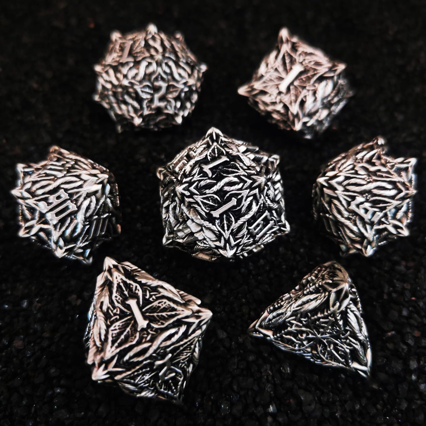Haomeja Dnd Metal Dice Set - Leaf Vine Design, 7-Piece Polyhedral Dice For Dungeons And Dragons (Silver, Black)