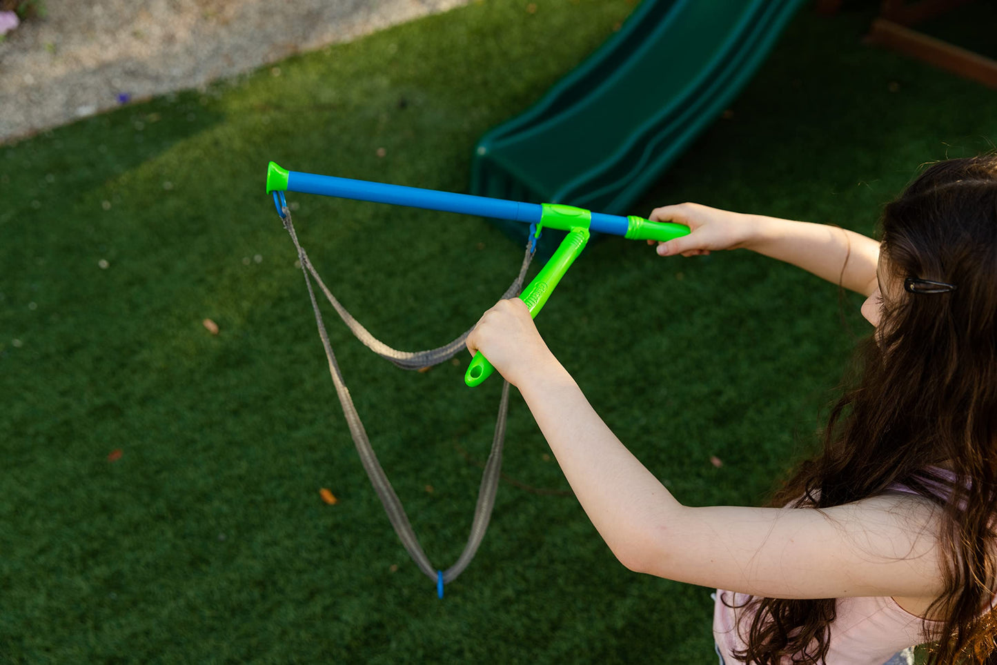 Gazillion Giant Premium Big Bubble Loop Create Gigantic Bubbles Party Bag Filler Wave The Wand To Create The Biggest Bubbles Ever Includes Non-Toxic 16Oz Solution Outdoor Toys & Gifts For Kids Aged 3+