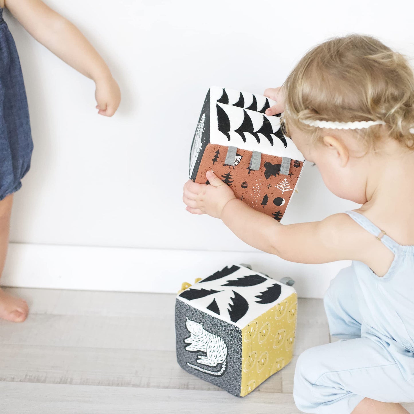 Wee Gallery Soft Block, Baby Sensory Toy With High-Contrast Graphics, Organic Soft Fabric Soft Blocks, Crinkle Flap And Textures