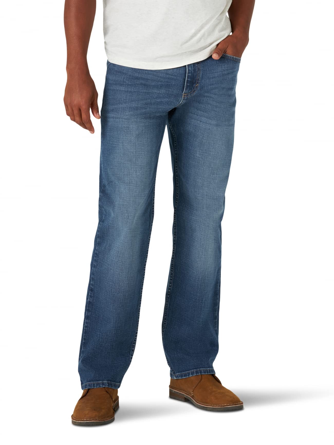 Wrangler Mens Free-To-Stretch Relaxed Fit Jean, Milwaukee, 34W X 32L