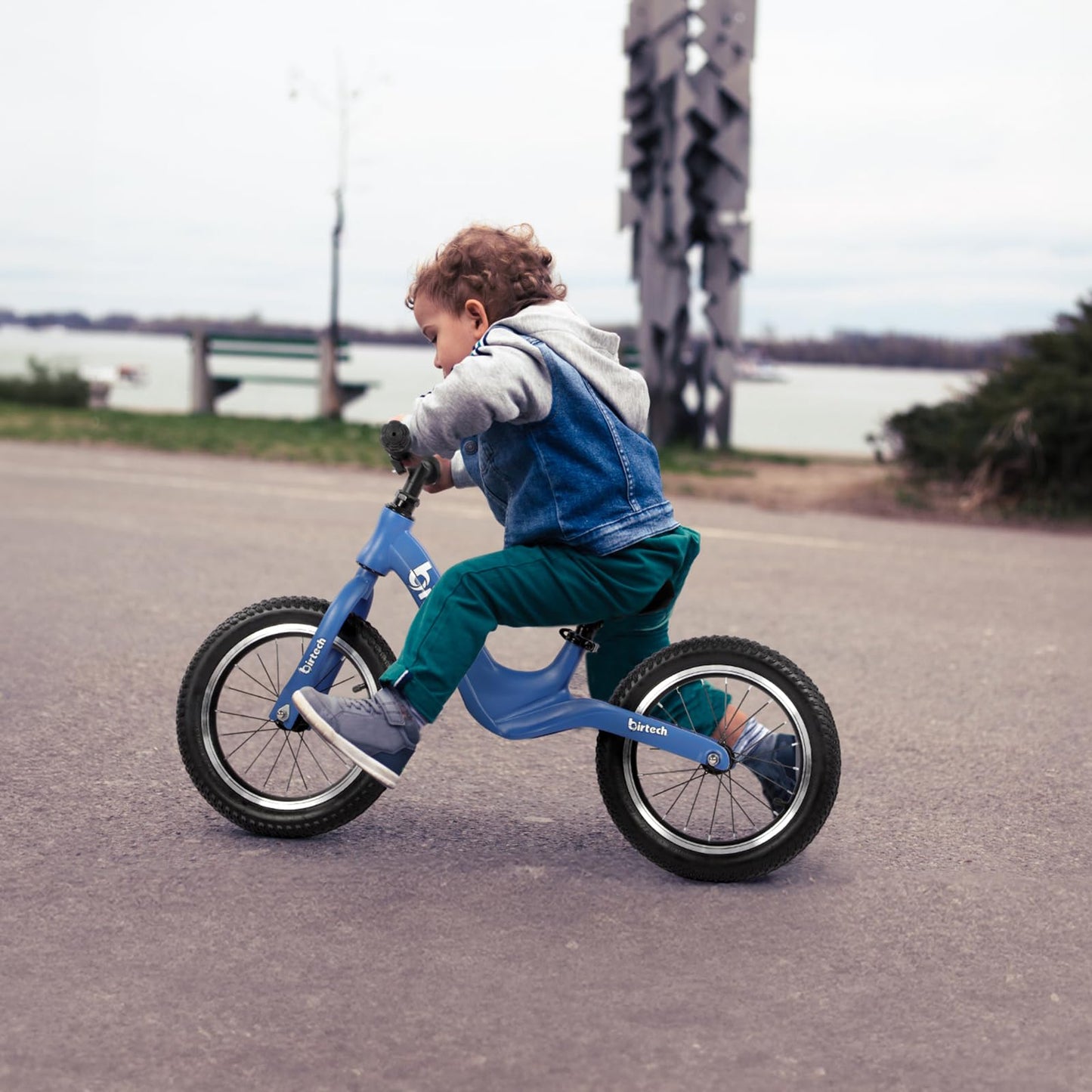 14'' Kids Balance Bike For 3,4,5,6 Year Old Boys And Girls, Air Tires With Magnesium Alloy Frame, Lightweight No Pedal Toddler T