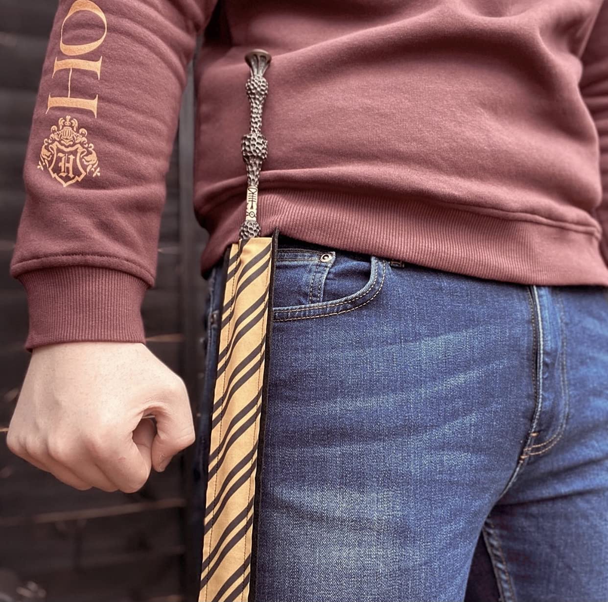 Varsany Wizard Magic Wand Holder Holster with School House Colors (Blue & Silver)