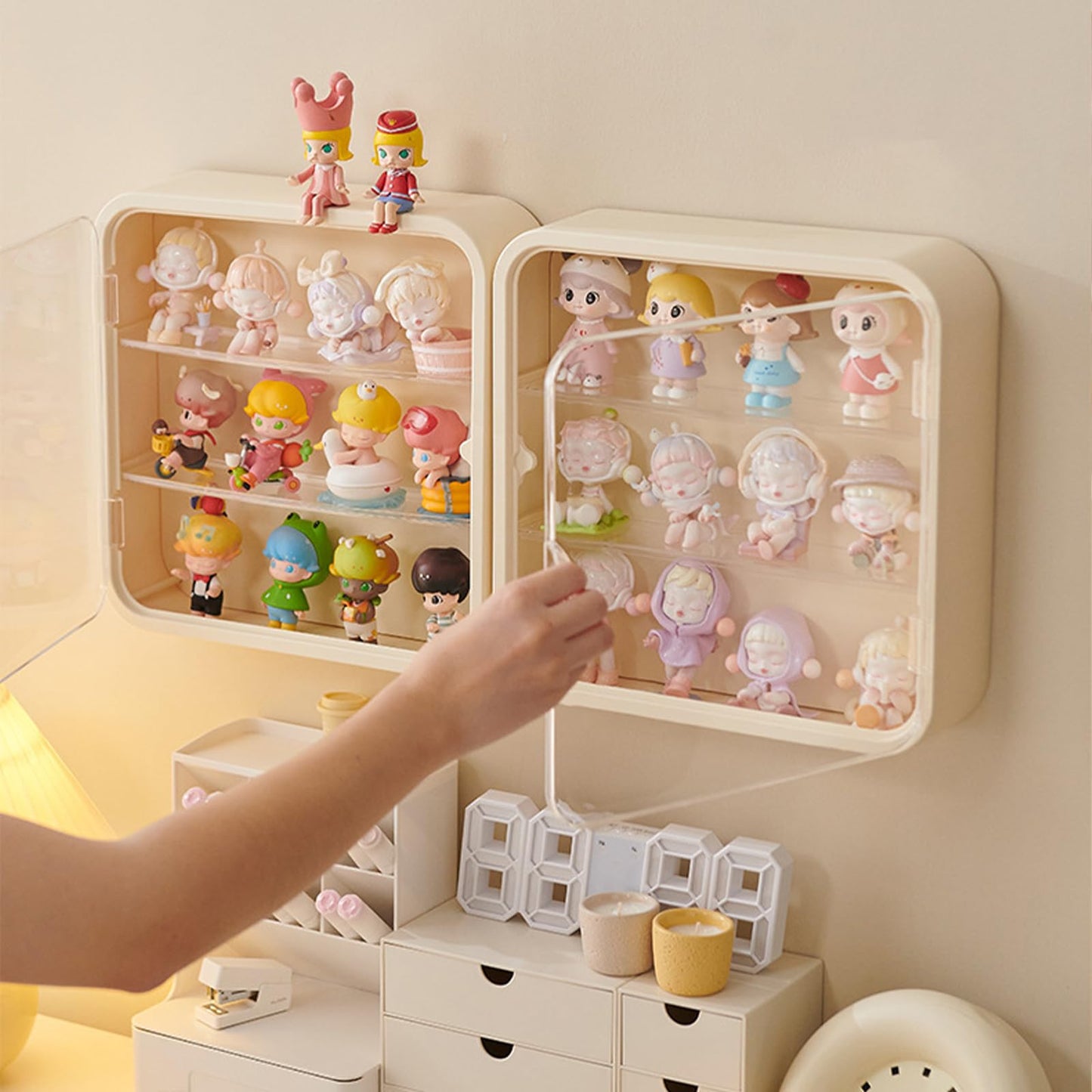 Clear Display Case For Figures, Wall-Mounted Doll Storage Box, Adjustable Display Stand With Door Dust And Moisture Proof Suitab