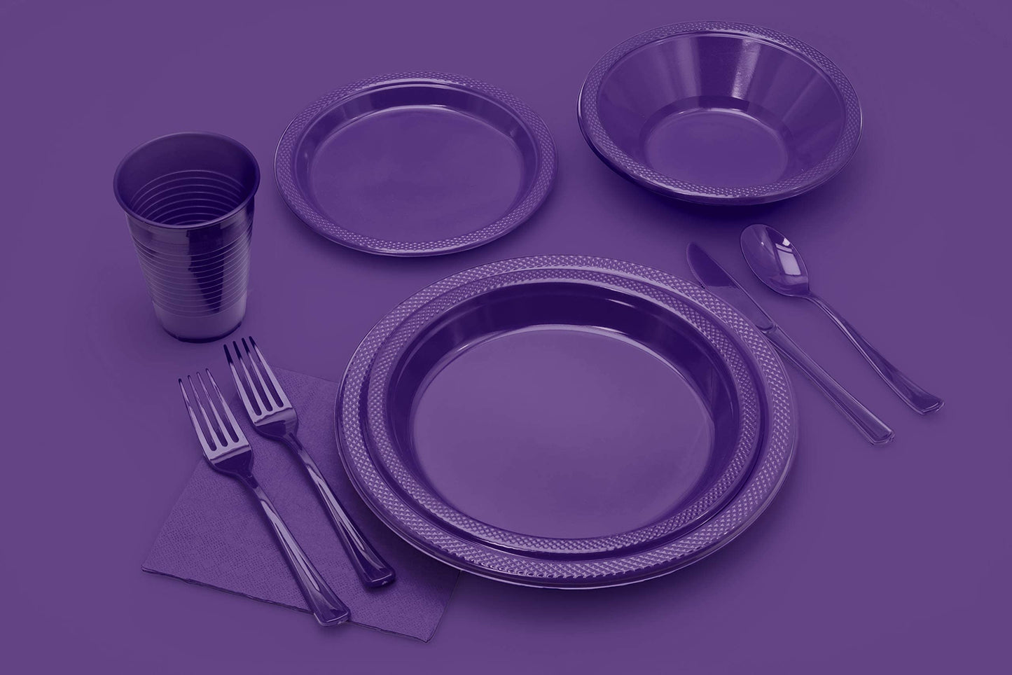 Exquisite 10 Inch. Purple Plastic Plates - 50 Count - Round Solid Color Disposable Plates -PurpleDinner Party Plates For All Occ