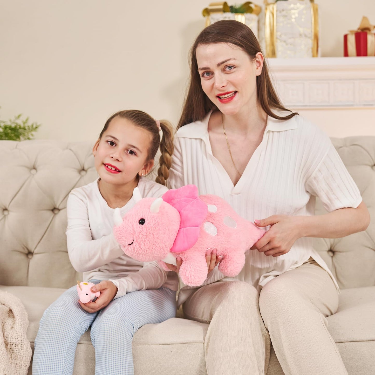 Karister Plush Dinosaur Stuffed Animals Set - Pink Mommy Dinosaur with 3 Baby Dinosaurs (Triceratops, Stegosaurus, Diplodocus)