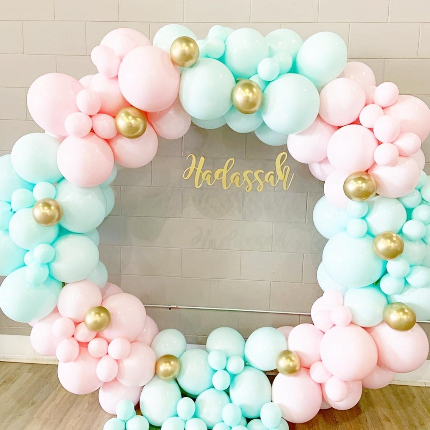 Voircoloria Mint Green Balloons, 66Pack 12Inch Pastel Green Latex Party Balloons For Graduation, Easter, Wedding, Birthday, Brid