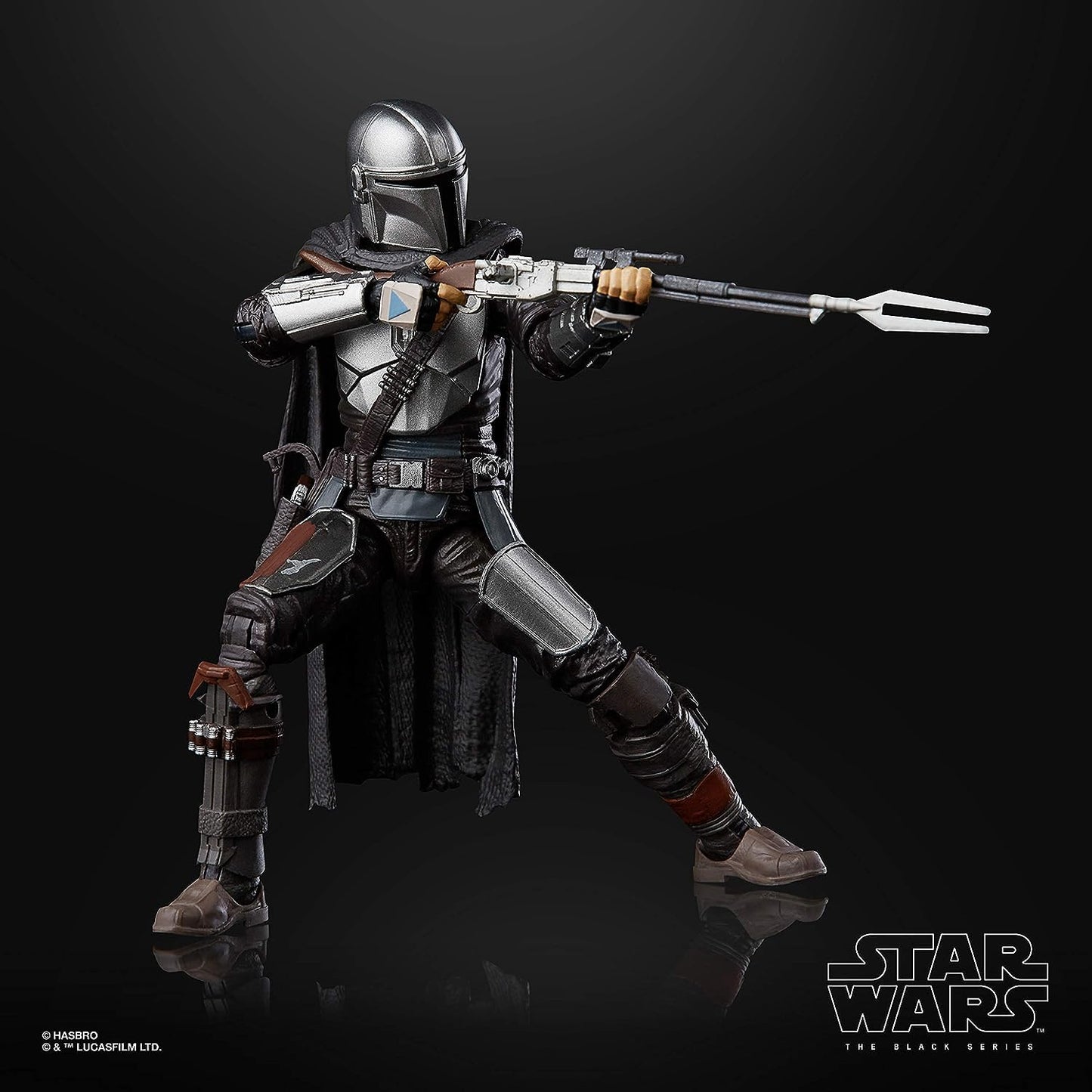 STAR WARS The Black Series Mandalorian 6-Inch Action Figure, Black, Model E9358, Collectible Toy for Kids Ages 4 and Up
