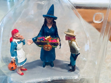 Lemax Spooky Town Sweet Treats # 52310