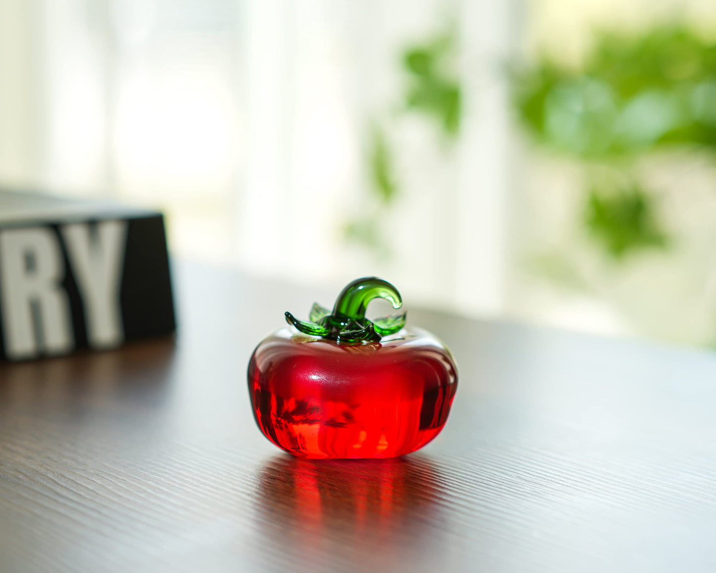 Krisinine Hand Blown Glass Red Tomato Figurine Crystal Fruit Collectible Figurines Art Glass Miniature Ornament Tabletop Desk Paperweight For Women