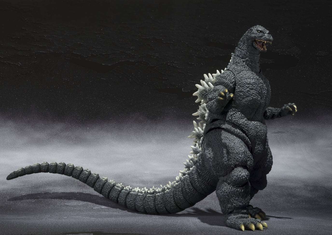 TAMASHII NATIONS S.H. Monsterarts Godzilla 1989 Action Figure, Medium Green Plastic, Model BAN07923