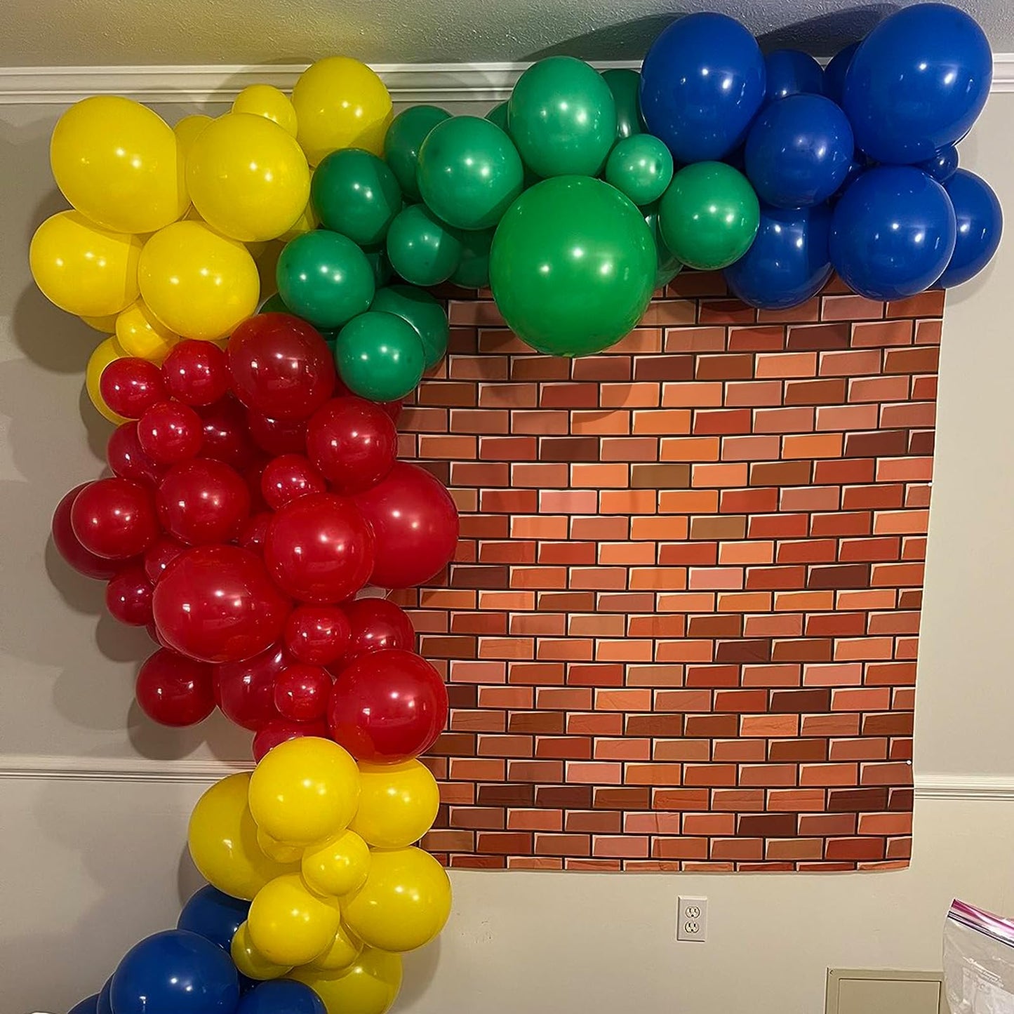Red Yellow Blue Balloons, 12 Inch Carnival Circus Balloon, Matte Blue Yellow Red Green Balloons With Colourful Confetti Balloons