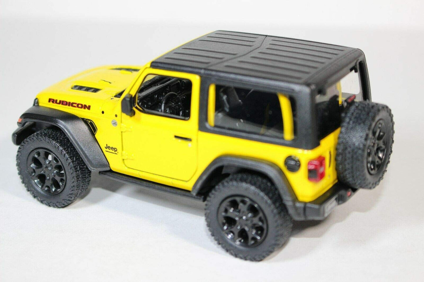 KiNSMART Jeep Wrangler Rubicon Die Cast Model Car 1:34 Scale 5 inch Yellow Hardtop KT5412DBYL