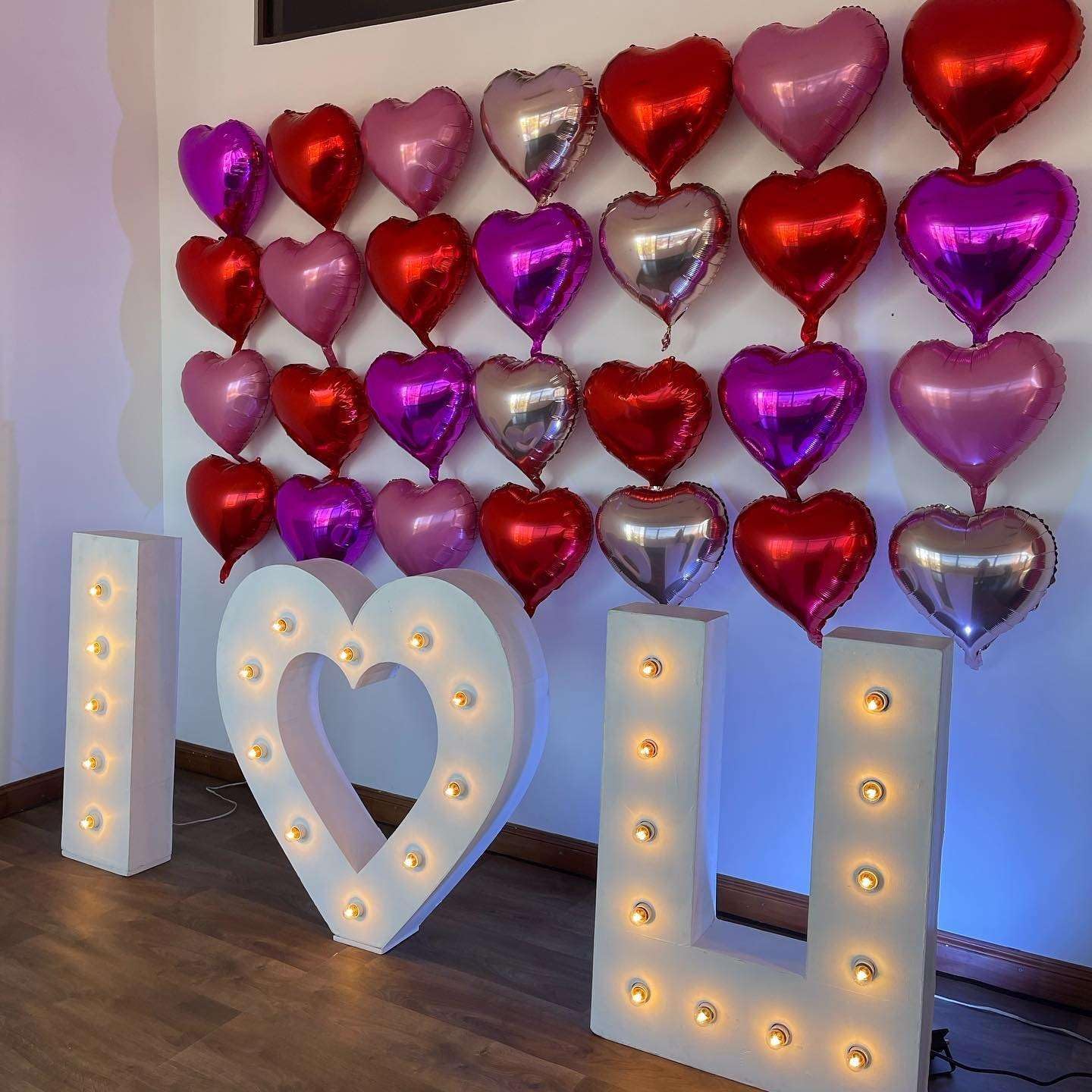 Lovoir 10 Pcs Silver Heart Shape Foil Mylar Balloons 18 Inch Love Balloons For Valentine'S Day Birthday Party Decorations Weddin