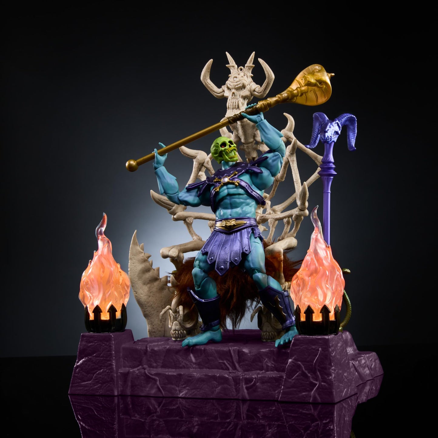 Masters Of The Universe Masterverse Skeletor Action Figure And Throne Set, Motu Toy, Lighted Throne, Detachable Hood And Cape, 2 Rod Accessories, Hxx63