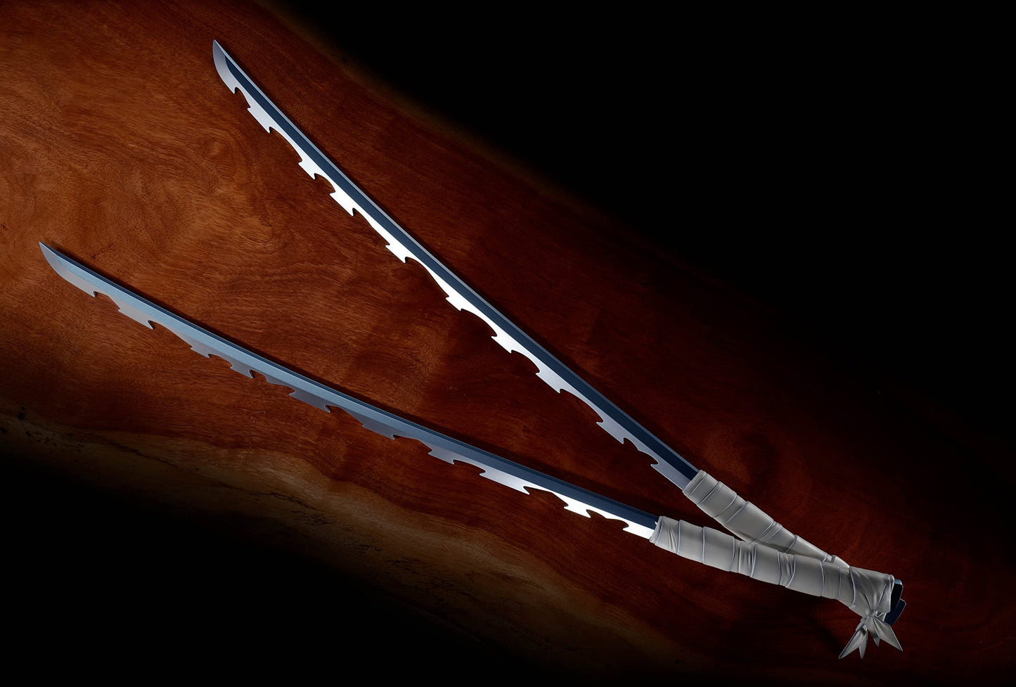 Tamashi Nations - Demon Slayer: Kimetsu no Yaiba - Nichirin decorative replica blade (Inosuke Hashibira)  Bandai Spirits PROPLICA