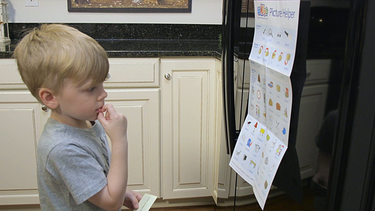 uKloo Reading Games for Kids Ages 4-8 Early Treasure Hunt Reading Game Scavenger Activity for New Readers Picture Clue Flash Car