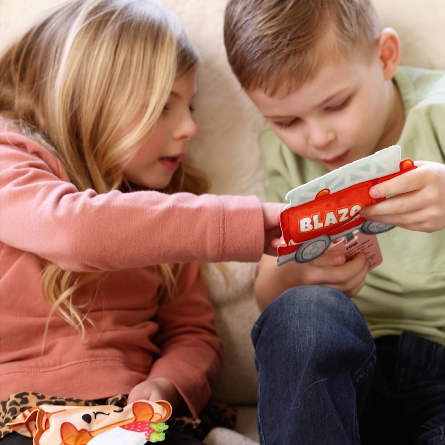 Bizyboo - The Original Seek & Find Plush - Hidden Object Search Problem Solving Educational Matching Game For Kids 2 And Up - 2 Pack (Cruz & Papa Pizza)