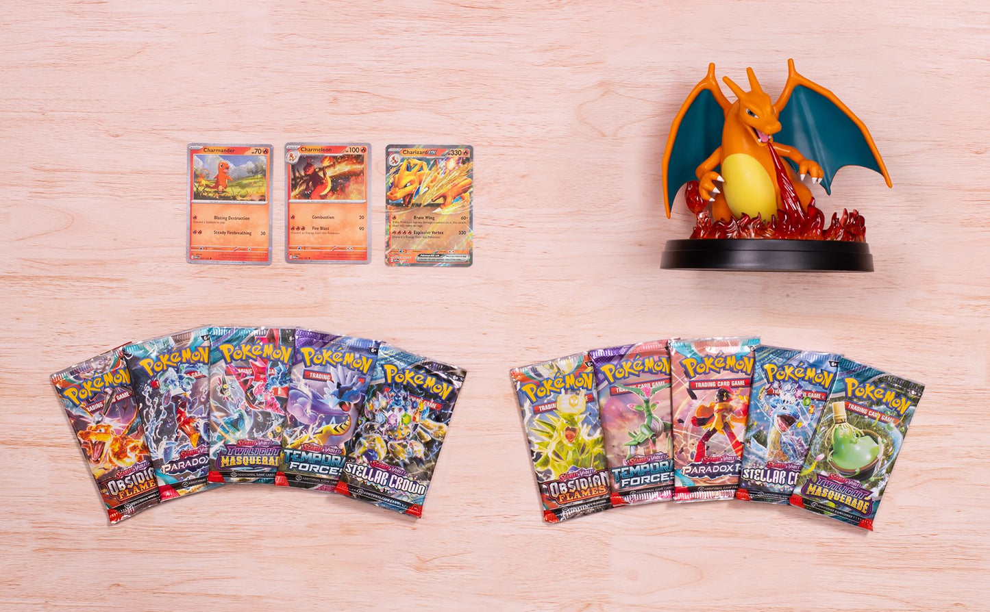 Pok?mon TCG: Charizard ex Super-enhanced Collection (3 Foil Promo Cards  1 Card-Display Figure & 10 Booster Packs)