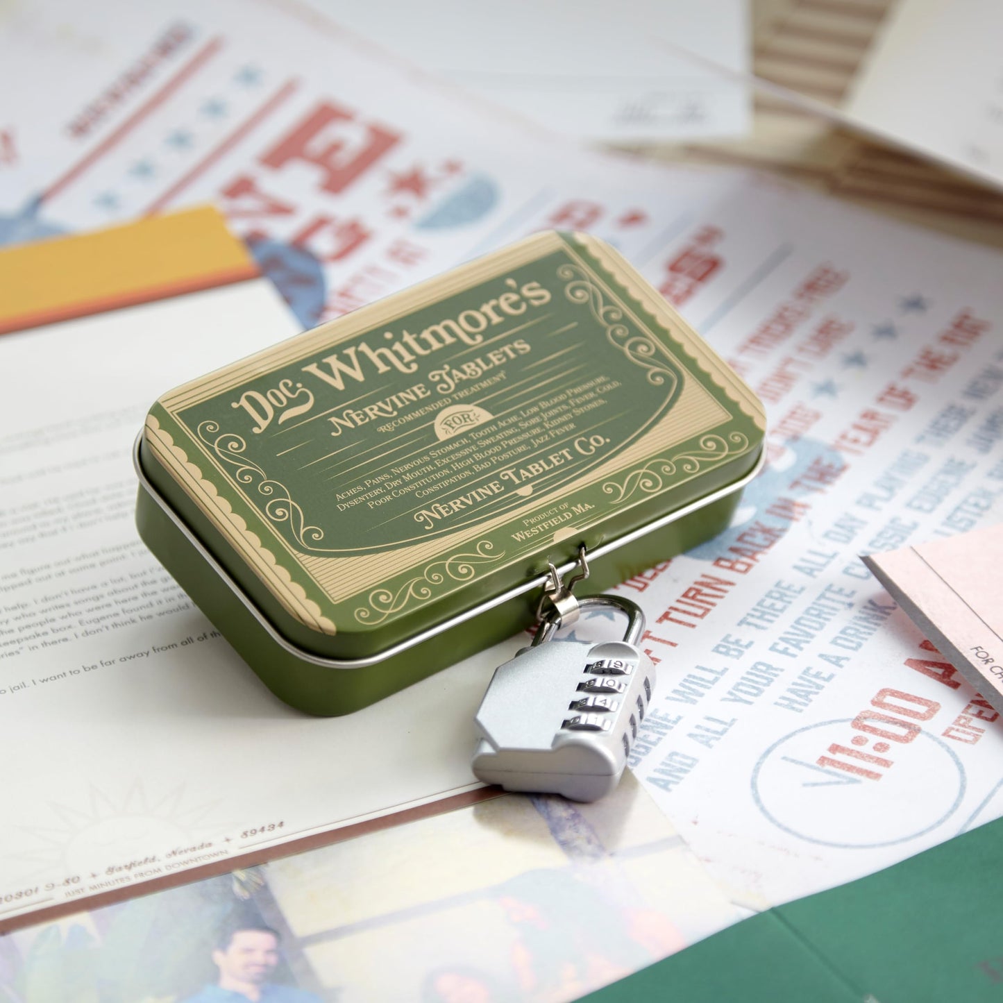 Hunt A Killer Mystery Game - Immersive Murder at The Motel - 1-5 Players, Age 14+, Cardboard, Multicoloured, Model 90981