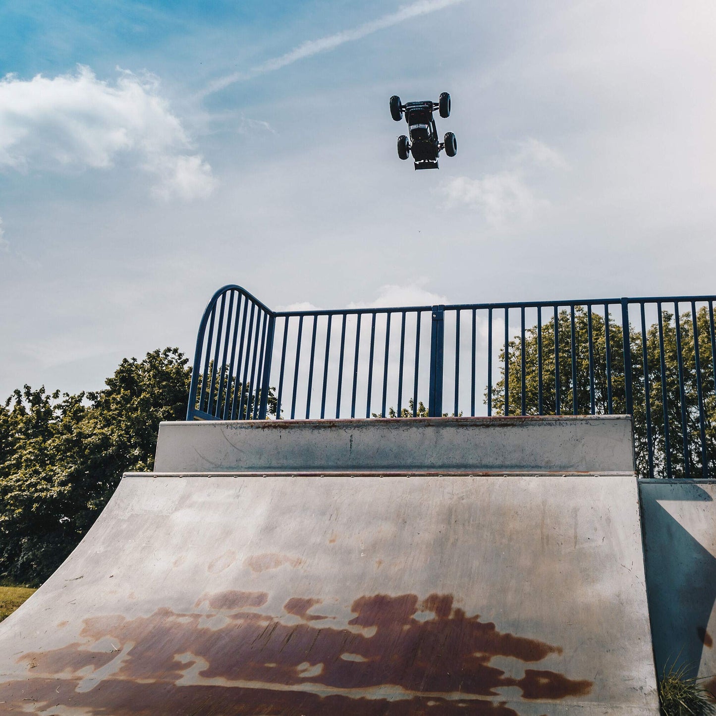 ARRMA 1/8 Notorious 6S V5 4WD BLX Stunt RC Truck with Spektrum Firma RTR (Transmitter and Receiver Included, Batteries and Charg