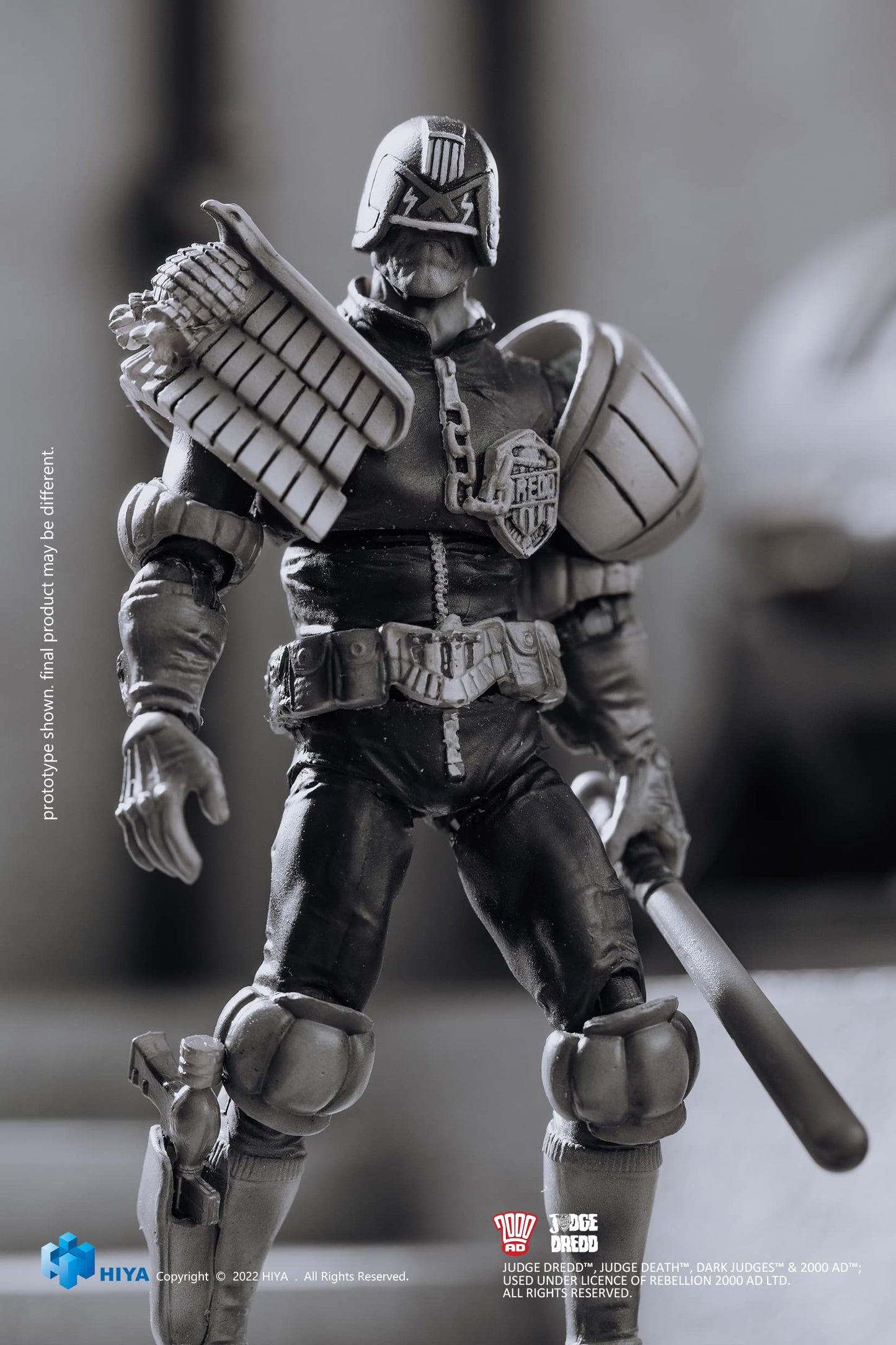 Hiya Toys Judge Dredd: Judge Dredd Black And White 1:18 Scale Exquisite Mini Action Figure