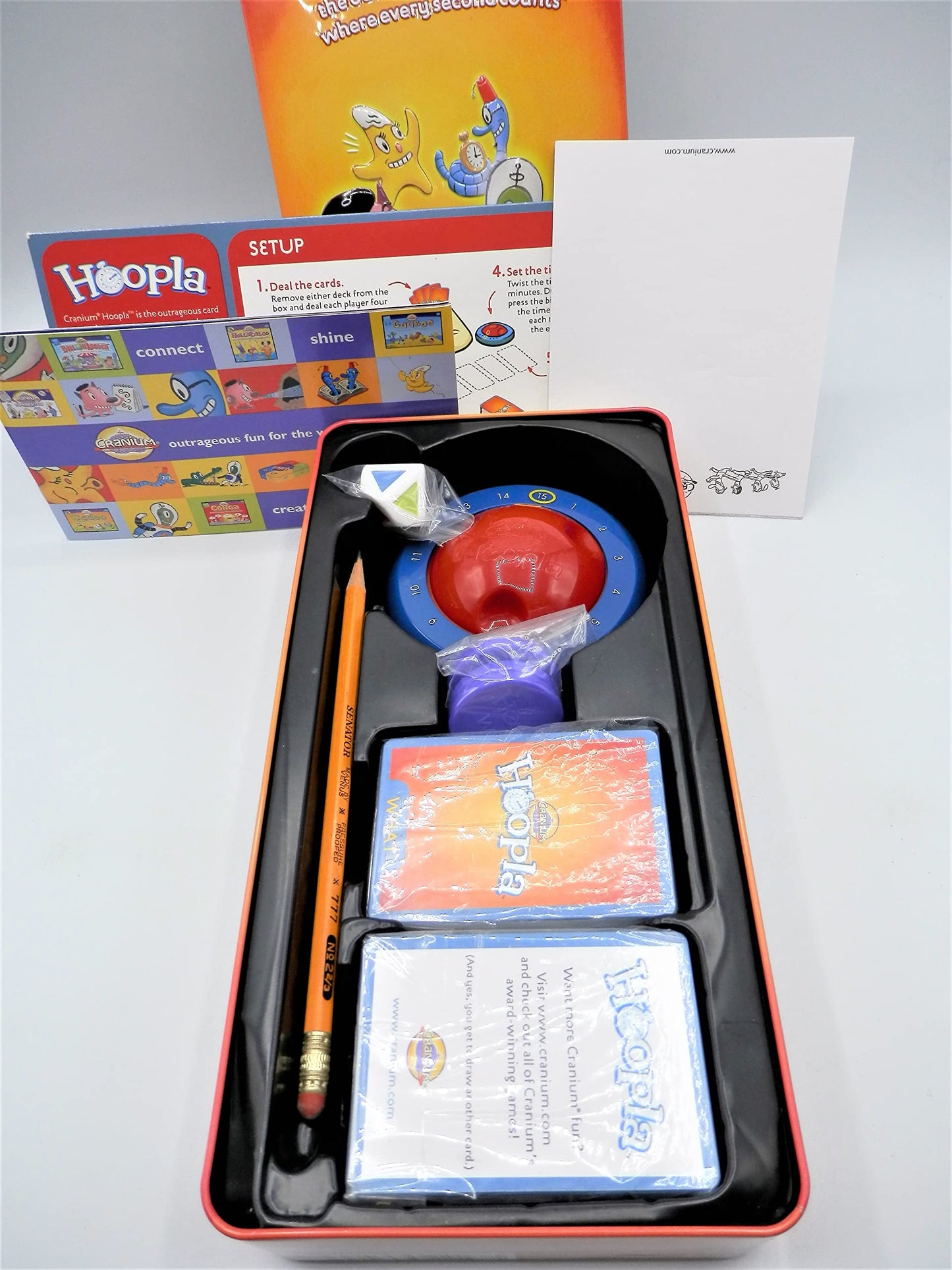 CRANIUM Hoopla Tin Game - 1010300AA.100E - Classic Family Fun, Engaging Party Game