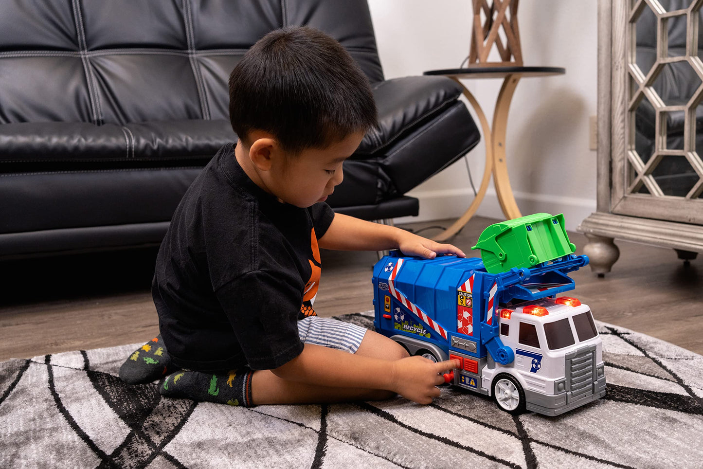 Jada Toys Just Trucks Garbage Truck - Plastic Toy for Kids & Adults, Model 33287, Updated Design