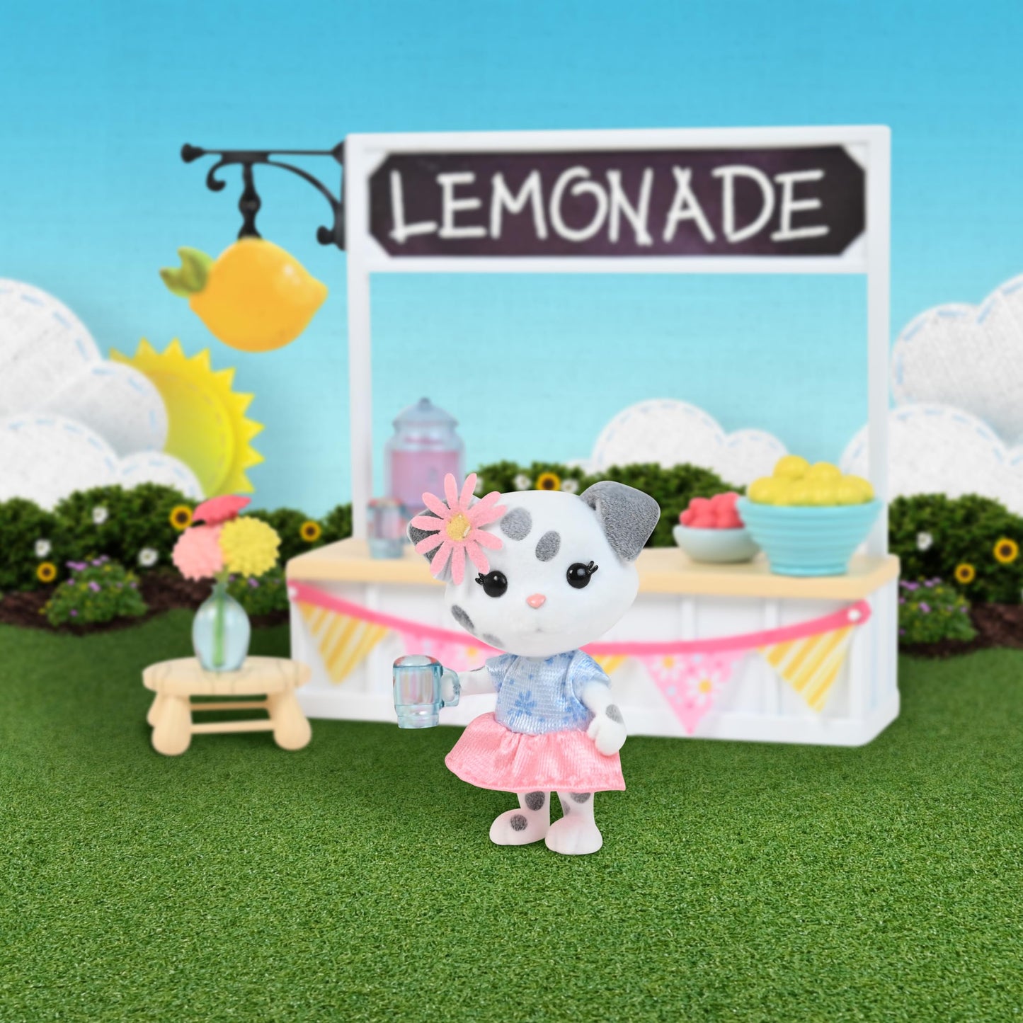 Honey Bee Acres Sweet & Sour Lemonade Stand Set with Miniature Doll, 9 Pieces, Multi, Ages 3+