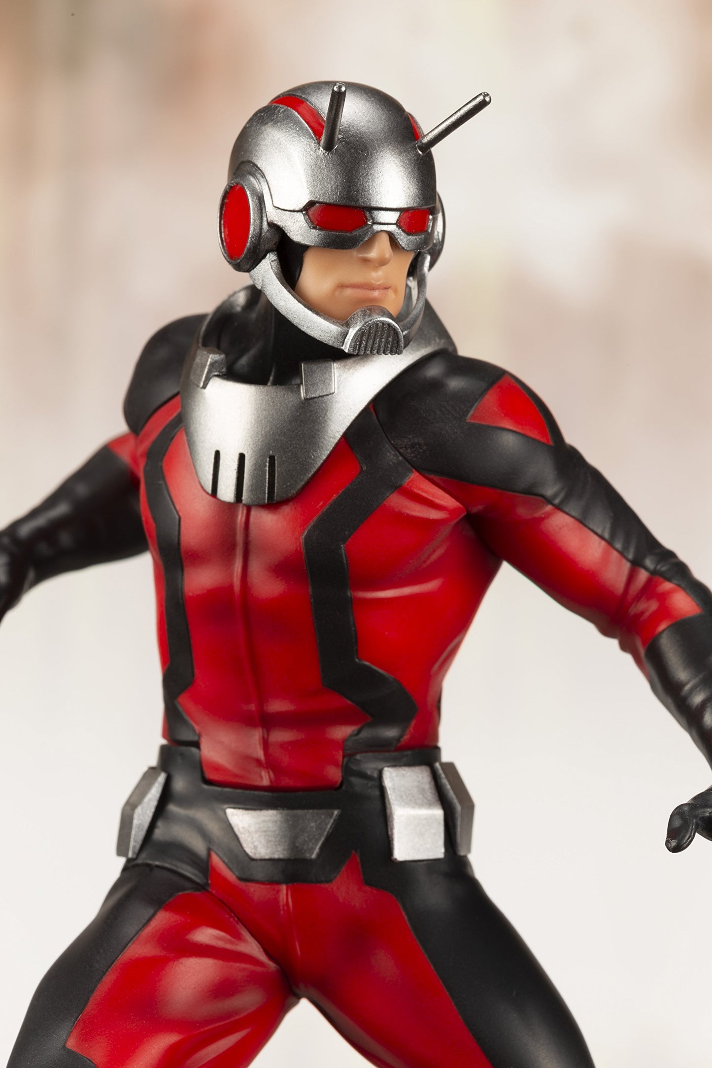 Kotobukiya Marvel: Avengers Astonishing Antman & Wasp Statue