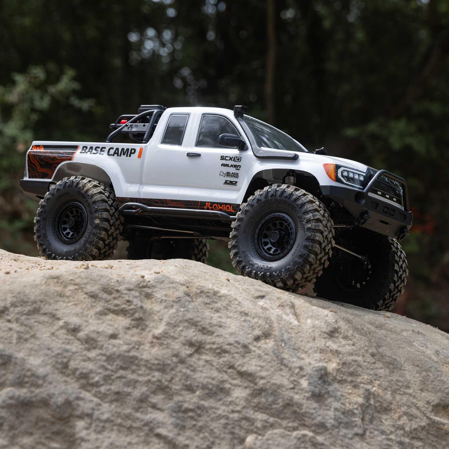 Axial Rc Truck 1/10 Scx10 Iii Base Camp 4X4 Rock Crawler Brushed Rtr (Battery And Charger Not Included), White, Axi-1375T1