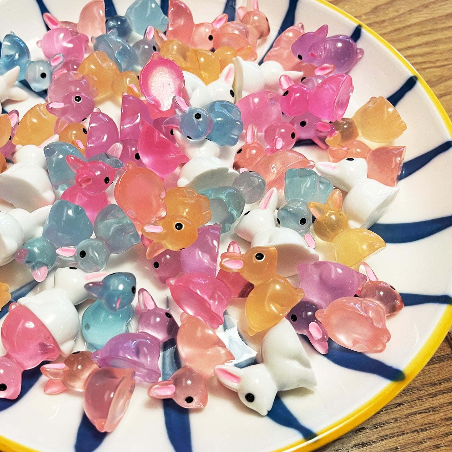 60 Pcs Easter Mini Resin Rabbit 6 Colors Luminous Miniature Bunny in The Dark Fairy Garden Accessories for Garden Landscape, Dol