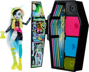 Monster High Skulltimate Secrets Doll - Frankie Stein with Dress-Up Locker & 19+ Surprises, Multicolor, Model HNF79