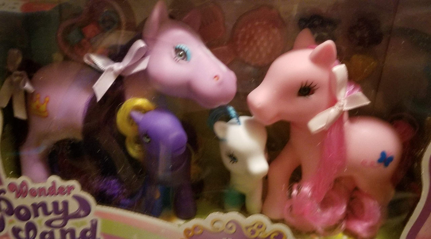Wonder Pony Land -Little Pony Family Set Of 4 Dream Collection