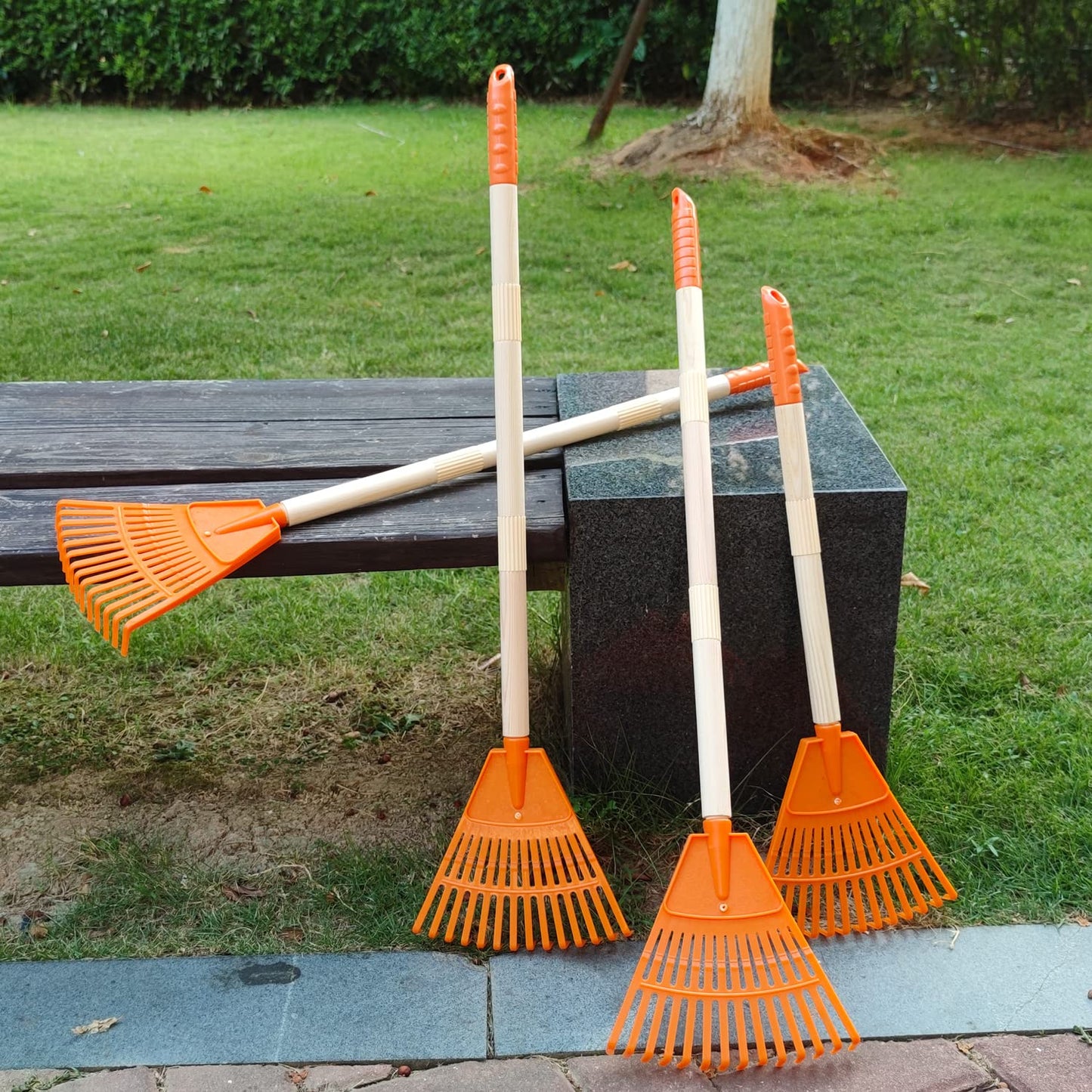 Cheerbank 4Pcs Kid Rakes, 31'' Child Size Plastic Lawn Rakes For Leaves Wooden Handle, Great Gardening Tools Gifts For Boys Girl