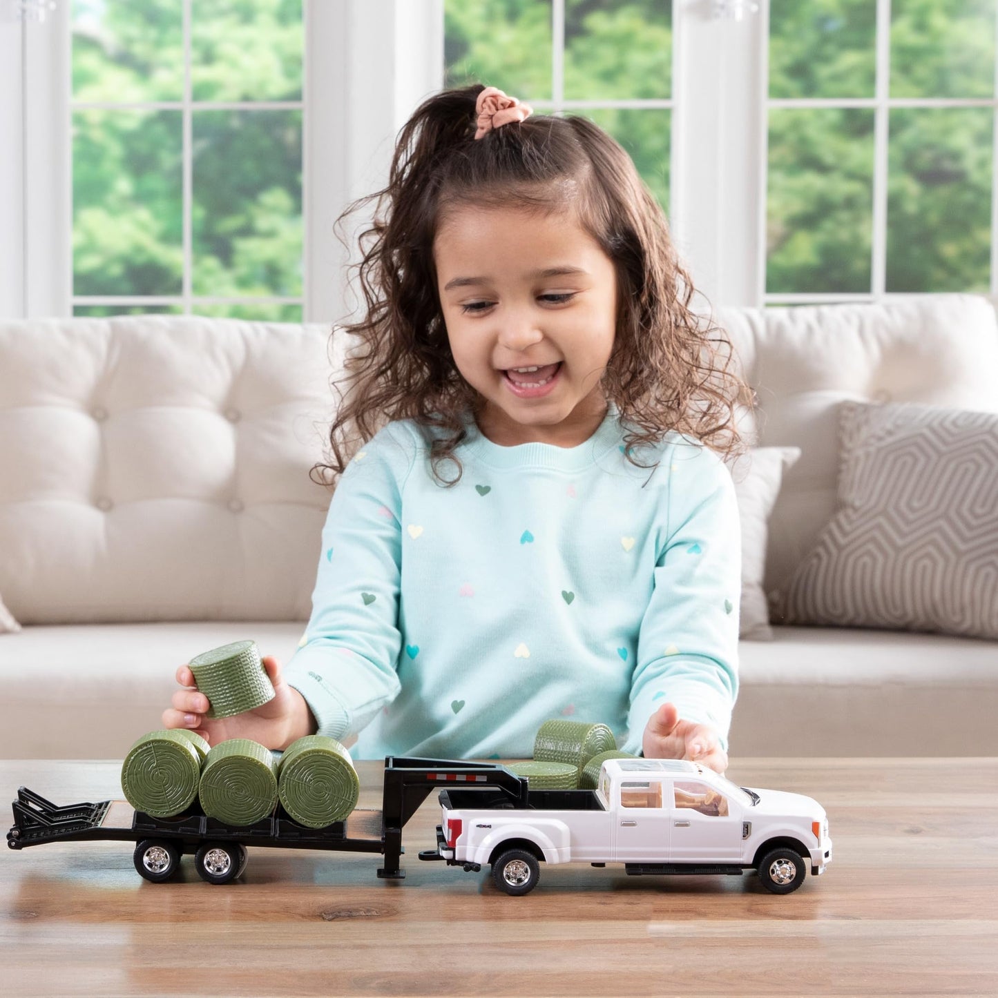 John Deere Ford Pickup with Gooseneck Trailer, White & Green, Plastic, Model B074D1JT8G, Unisex Children