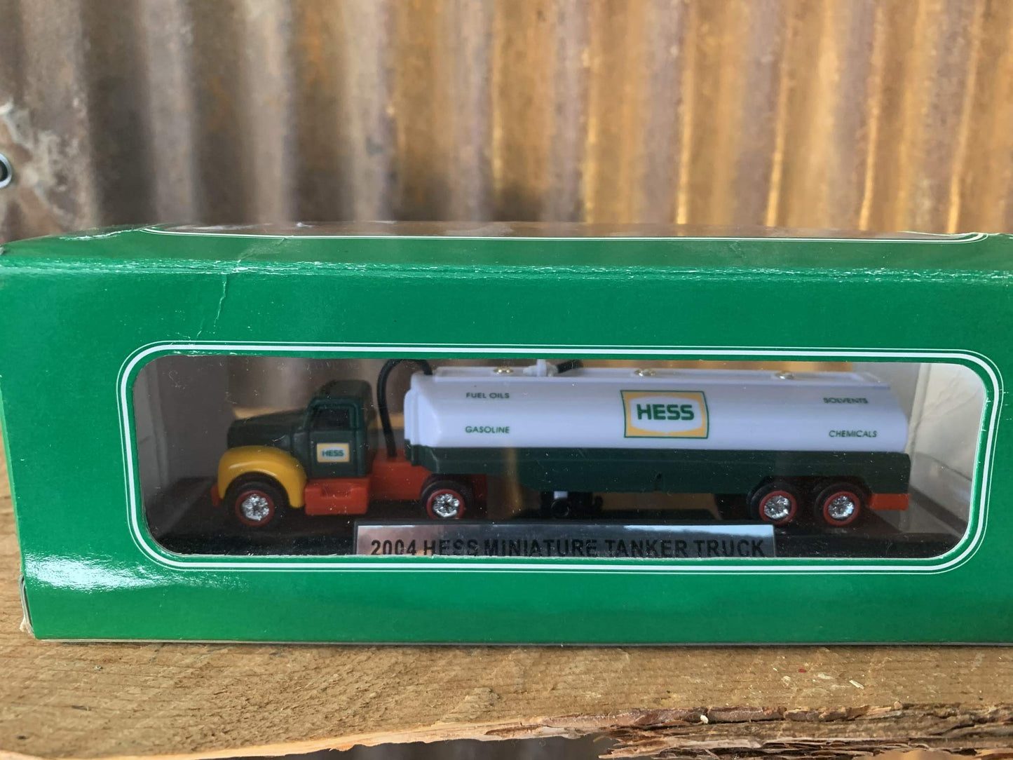 Hess 2004 Miniature Tanker Truck