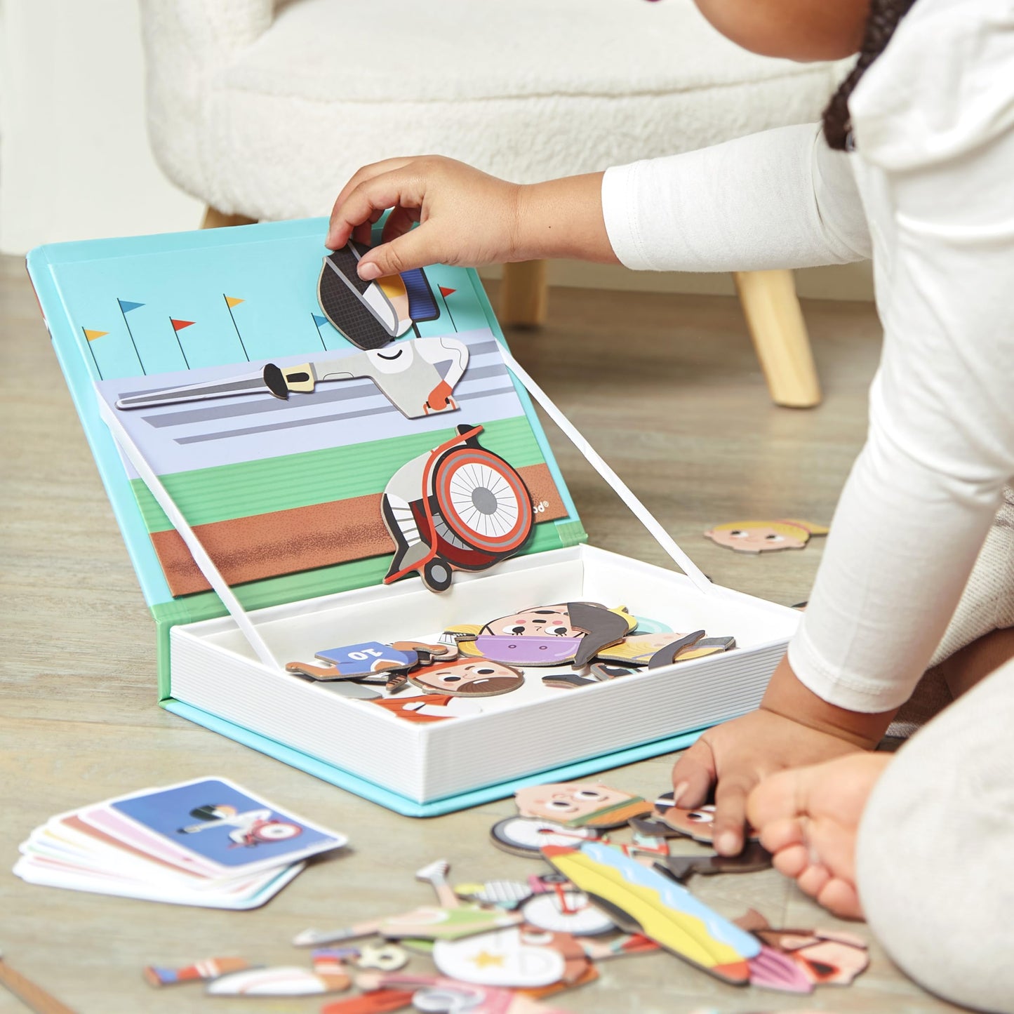 Janod Magn  Ti'Book Sports Educational Game-48 Magnets + 16 Model Cards-Childrens Fsc Cardboard Toy-3 Years +, J02596, Multicolo