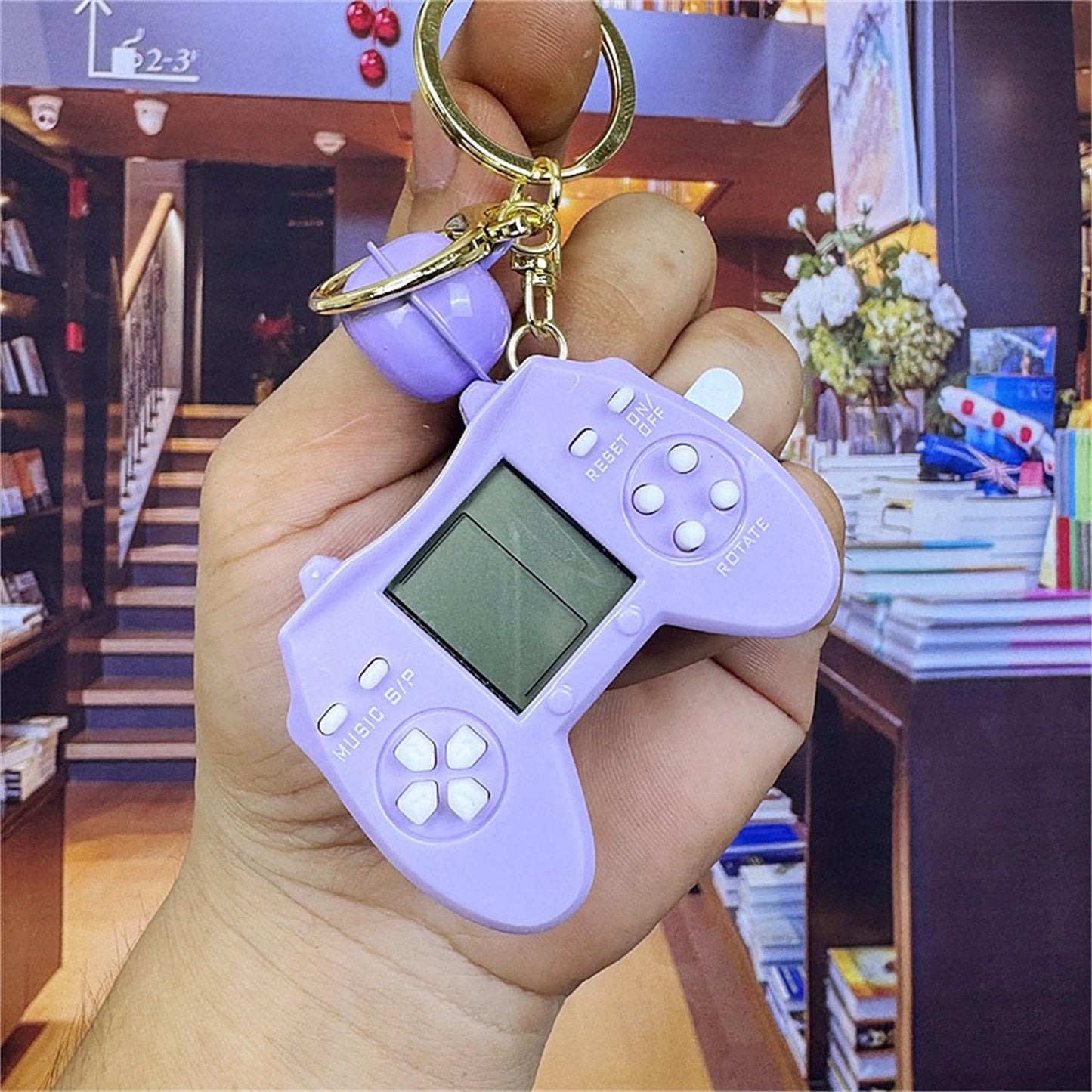 Retro Classic Game Console Pendant Keychain Playable Electronic Miniature Handheld Mini Games Machine with Keychain Ring Gift (N