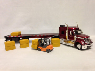 New Ray Toys International Lonestar Flatbed Trailer,with Hay Bales and Forklift,1:32 Diecas