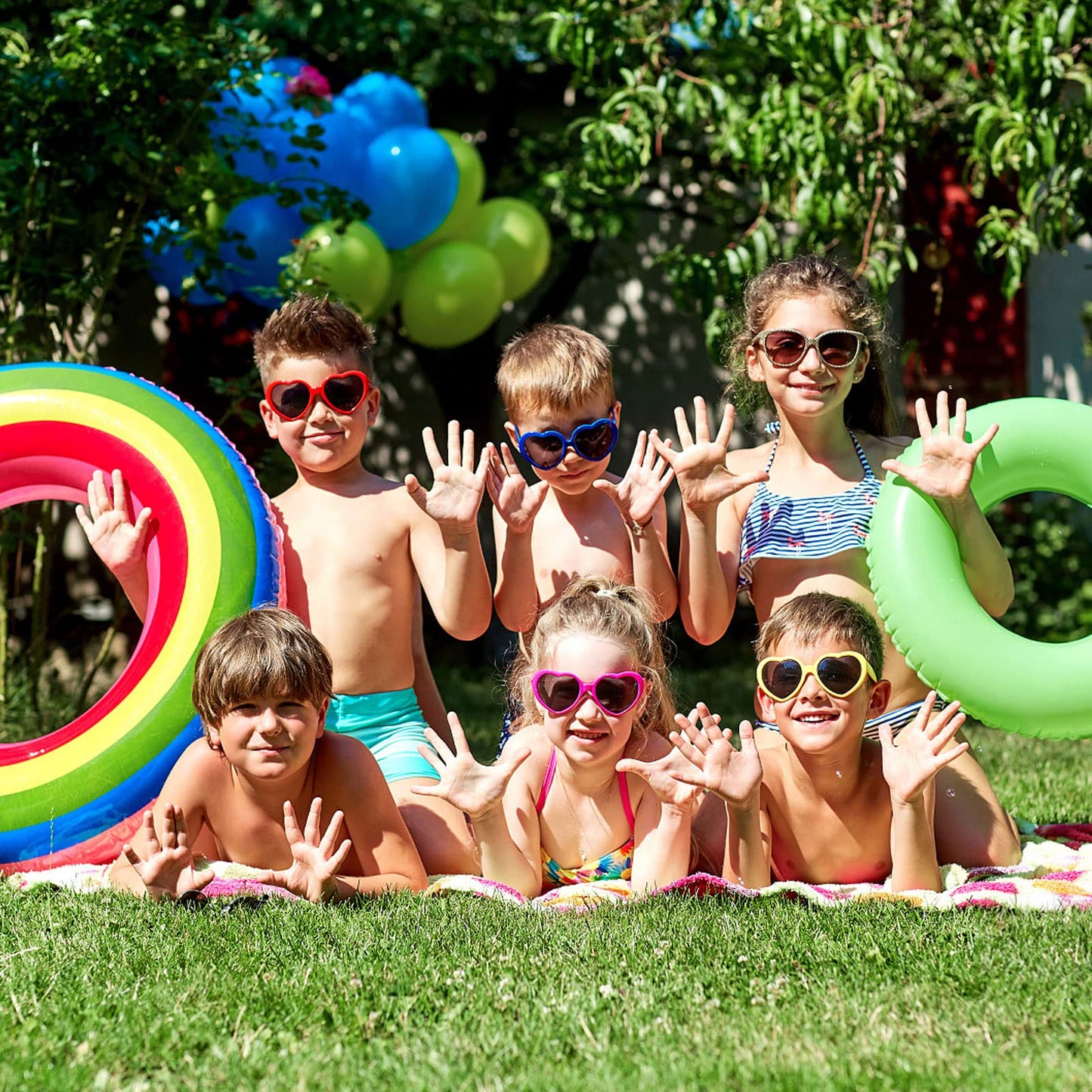7 Pack Kids Toddler Heart Shape Sunglasses Party Favor Supplies For Girls Boys (Neon Colors)