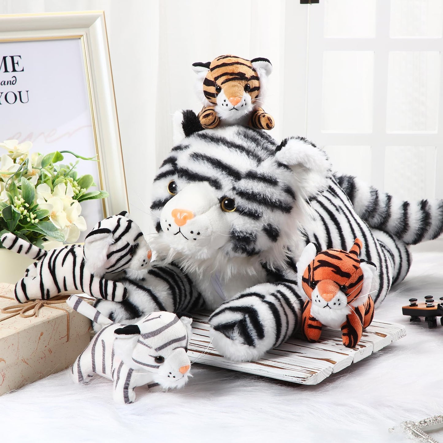 Threan 5 Pcs Tiger Stuffed Animals Plush Toy Set 16 Inch Stuffed Mommy Tiger With 4 Baby Cubs In Zippered Belly Cuddly Plushies For Kids Boys Girls Easter Forest Birthday Gifts Party Favor(Lovely)