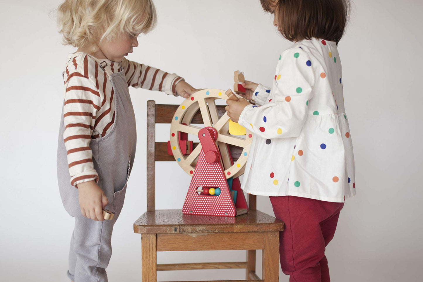 Petit Collage Ferris Wheel Carnival Wooden Toy, 2 Animal Characters Included - Pre-Assembled Wooden Ferris Wheel Toy with Sturdy