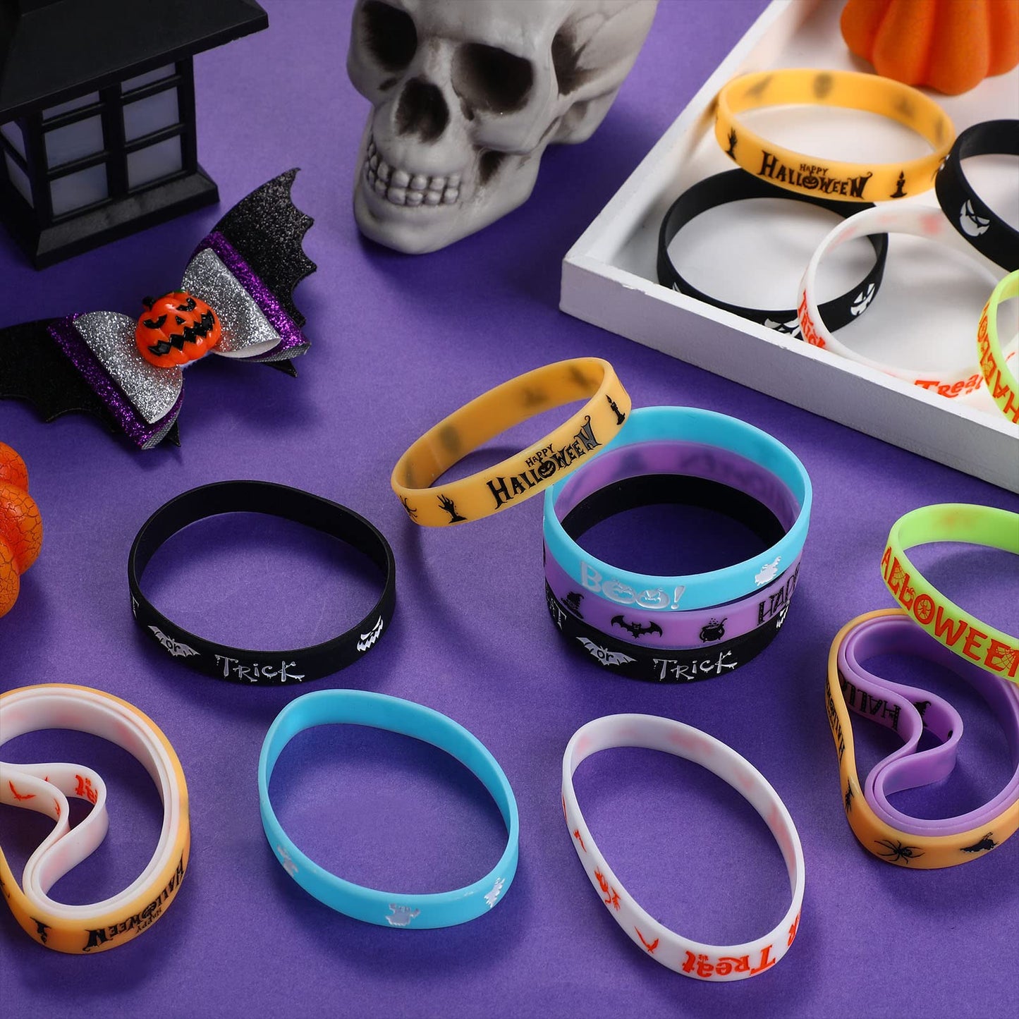 24 Pcs Halloween Luminous Silicone Wristbands, Glow in The Dark Classic Halloween Patterns Rubber Bracelets for Halloween Trick