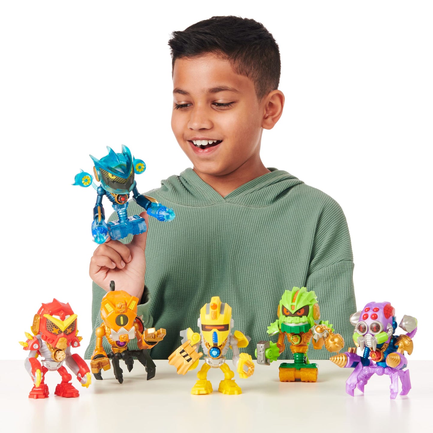 Treasure X Robots Gold - 6 Robots to Discover. Remove The Rust, Build Your Bot. 15 Levels of Adventure. Will You find Real Gold